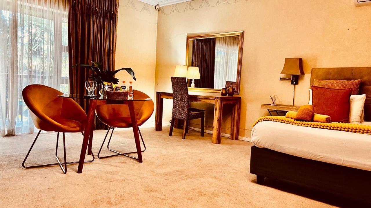 27A On Angus Hotel โจฮันเนสเบิร์ก ภายนอก รูปภาพ