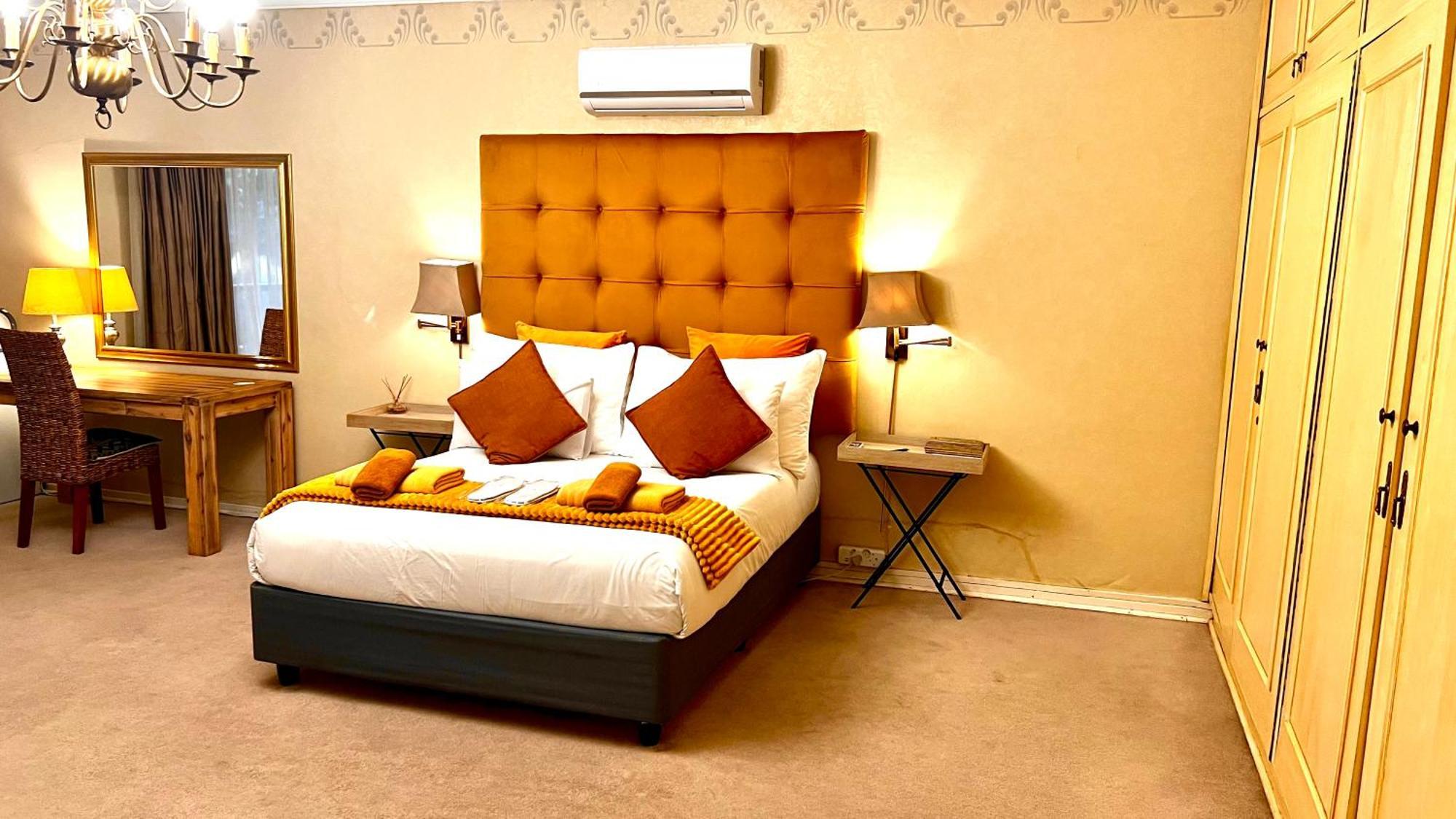27A On Angus Hotel โจฮันเนสเบิร์ก ภายนอก รูปภาพ